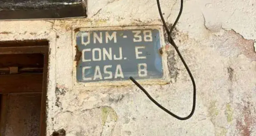 Casa com 3 quartos à venda na Quadra QNM 38 Conjunto E, 08, Taguatinga Norte, Taguatinga