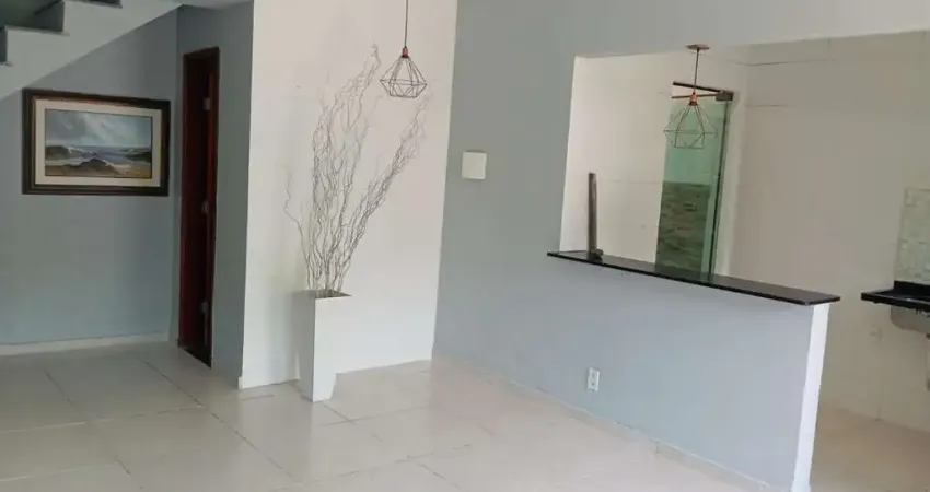 Apartamento na praia do saco - casa duplex sem quintal -mangaratiba rj