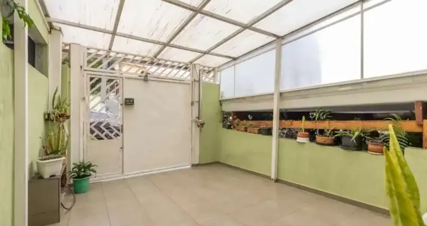 Casa térrea – pirituba / são paulo
vende-se casa térrea com 2 dormitórios (sendo 1 suíte), 2 banheiros, sala, cozinha, quintal e 1 vaga de garagem — localizada na rua fernandes correia dias, em excele