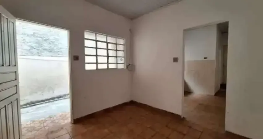 Casa térrea – freguesia do ó / são paulo
vende-se casa térrea com 2 unidades no mesmo terreno, sendo:
1ª casa com 1 dormitório, sala, cozinha, banheiro, lavanderia e varanda —
2ª casa com 1 dormitório