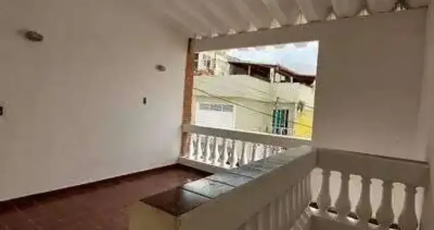 Asa térrea – freguesia do ó / são paulo
vende-se casa térrea com 3 dormitórios (sendo 1 suíte), 3 banheiros, sala para 2 ambientes, sala de tv, cozinha com armários, lavanderia, quintal pequeno e 2 va