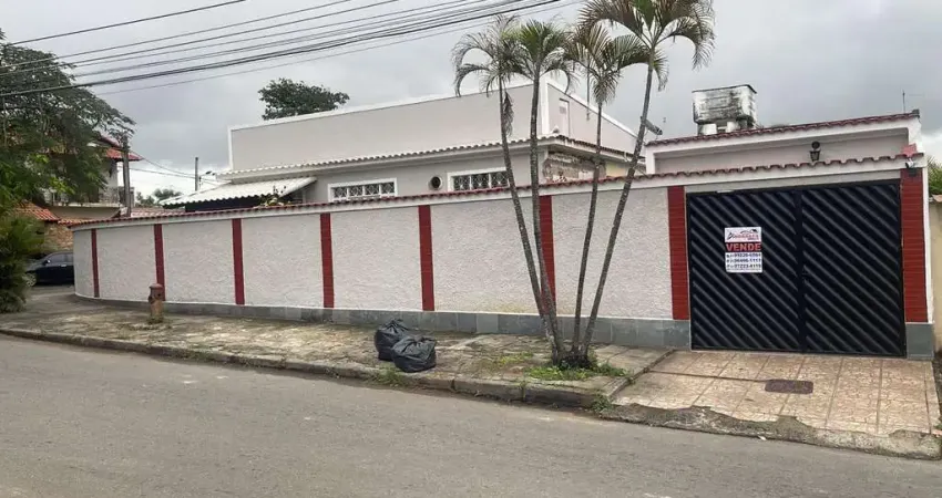 Venda - casa com 4 quartos - garagem e jardin - santa cruz - rio de janeiro - rj
