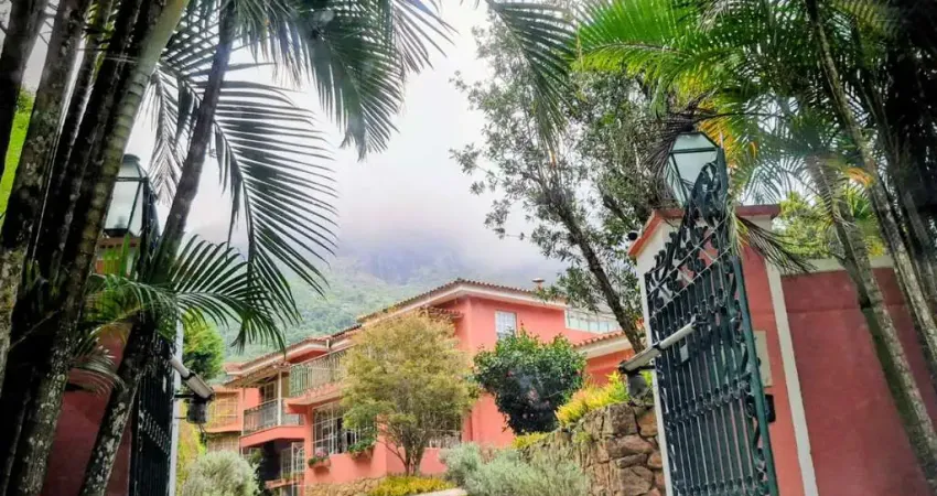Casa em condomínio fechado com 6 quartos à venda na Avenida Country Club, 5.985, Nogueira, Petrópolis