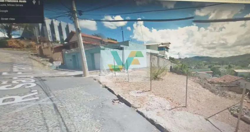 Terreno à venda na Rua do Carmo, 45, Centro, Santa Luzia