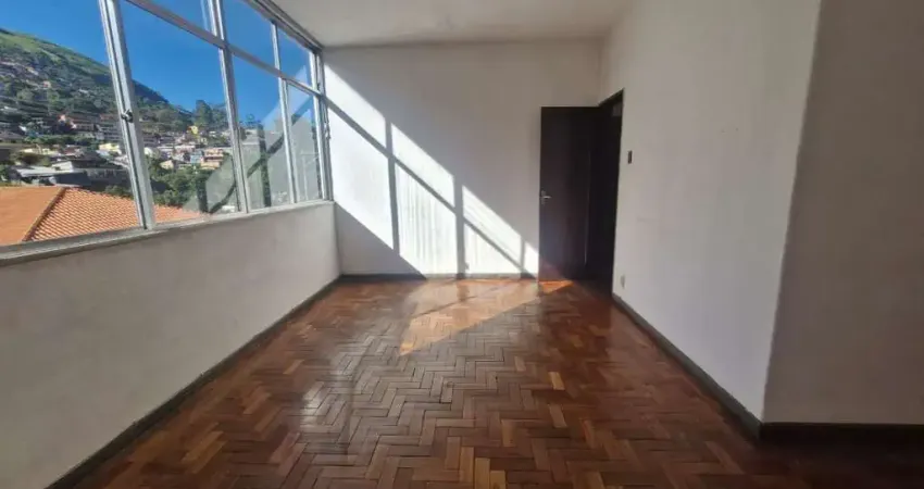 Venda - Apartamentos - 2 dormitórios - Quissamã - Petrópolis - RJ