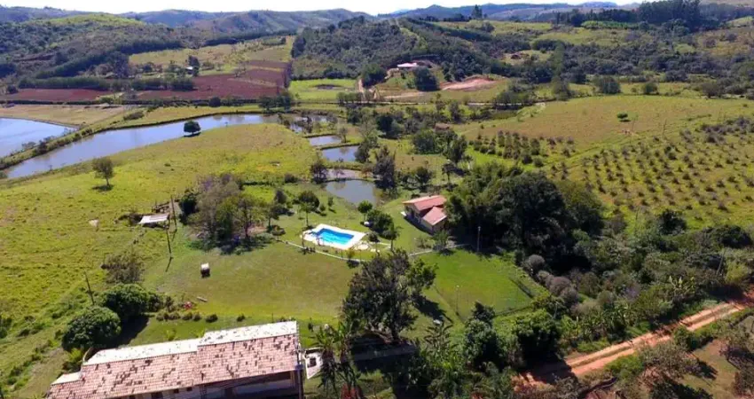 Chácara / sítio com 4 quartos à venda na Estrada Sousas-Pedreira, KM 119, Sousas, Campinas