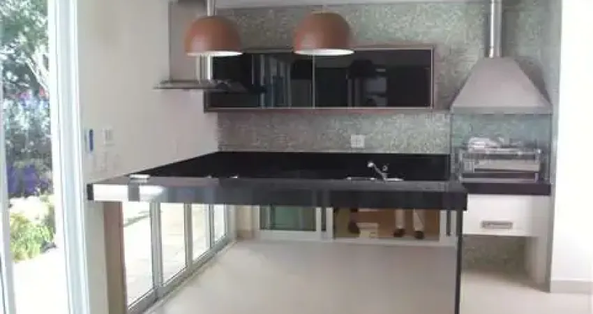 Casa à venda no Alphaville Campinas, com 4 suítes,  e garagem para vários carros