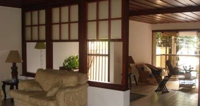 Apartamento à venda no Cambuí com 4 suítes e 3 vagas de garagem