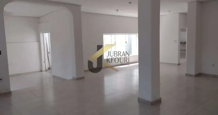 Casa comercial à venda no Taquaral - Campinas, com 4 salas amplas, recepção, cozinha,6 banheiros e estacionamento.