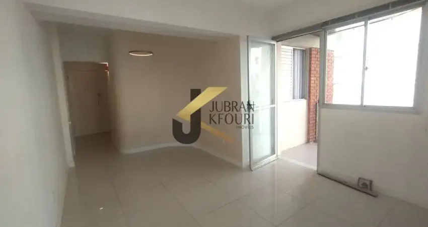 Apartamento totalmente repaginado para aluguel no Cambuí, 1 suíte , sala para 2 ambientes, varanda, cozinha e área de serviço planejadas, 2 banheiros e garagem privativa no sub solo