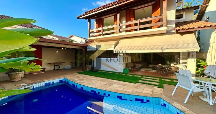 Casa em condomínio à venda no Santa Marcelina - Campinas, com 4 quartos (3 Suítes), piscina e garagem para 4 carros.
