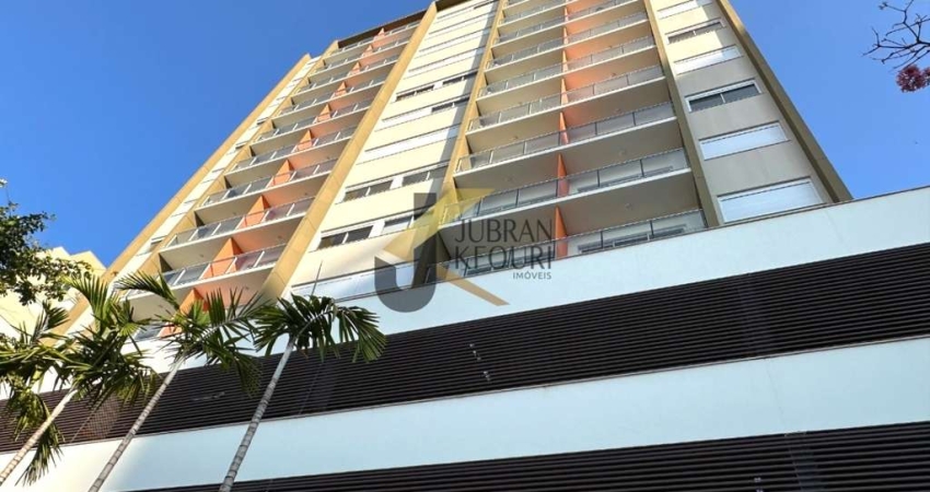 Apartamento mobiliado, equipado e decorado para aluguel no Cambuí - Campinas, com 1 suíte, lazer comum e garagem.