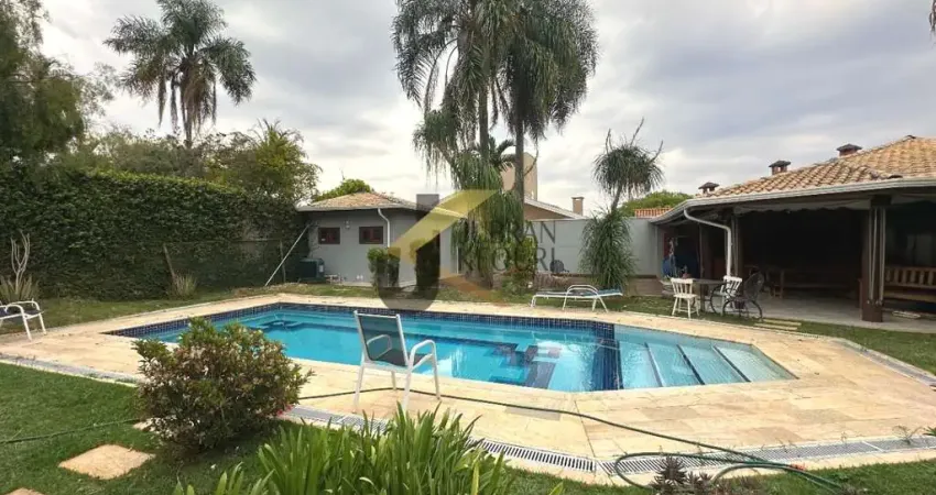 Casa em condomínio para aluguel no gramado - campinas/sp, com 4 quartos (2 suítes), lazer e garagem para 4 carros.