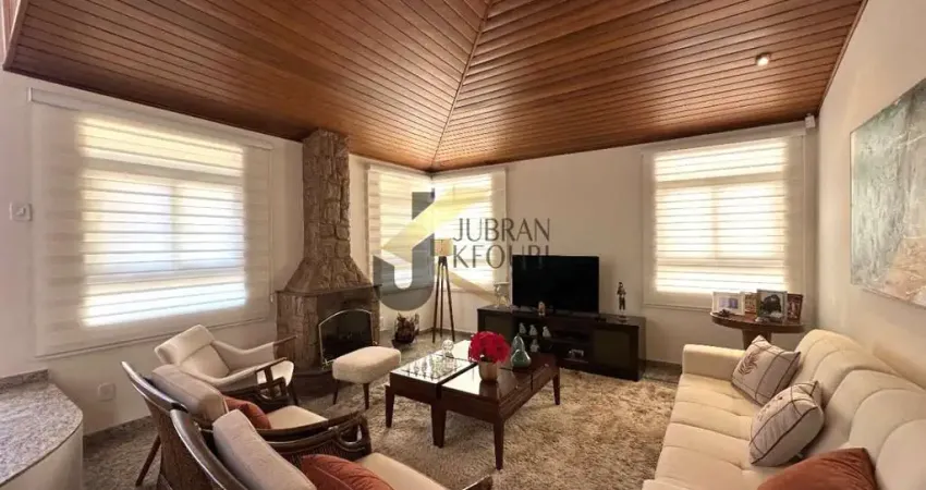 Casa térrea à venda no alphaville campinas, com 3 suítes (máster com closet e hidro), lazer e garagem para vários carros.