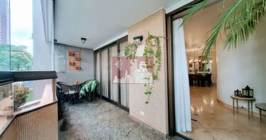 JARDIM FRANÇA, APARTAMENTO REFORMADO COM 190M², 2 SUÍTES, 3 VAGAS E 3 SALAS.