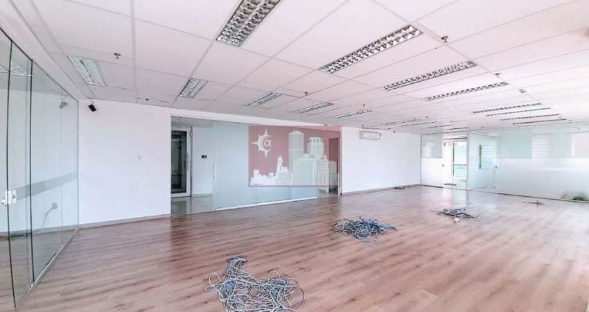 Conjunto Comercial de Salas prontas para uso, inclusive com ar condicionado, com 260mt2 e 7 vagas