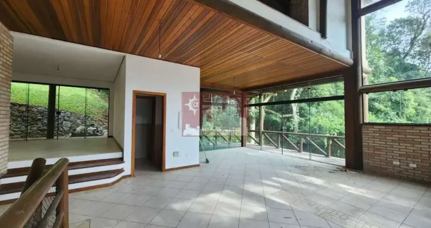 Casa de condominio na Serra- Mairiporã