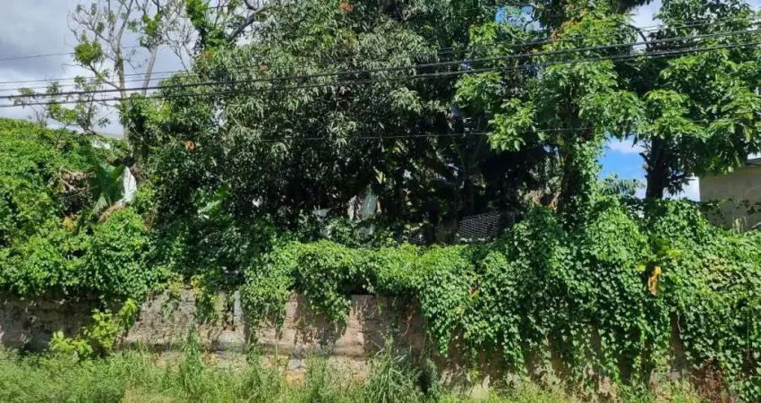 Terreno de 766.25m² no bairro Ponta De Baixo