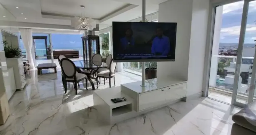 Cobertura de 517m² com 4 suítes em Canasjurê