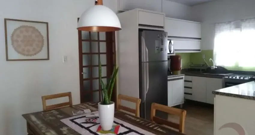 Casa com 4 quartos à venda na Avenida Santa Catarina, --, Estreito, Florianópolis