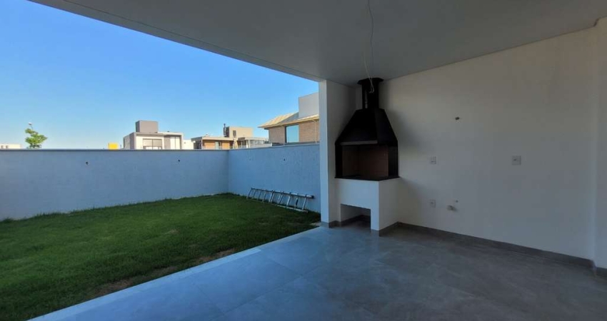 Ótima casa com 3 quartos no bairro Campeche