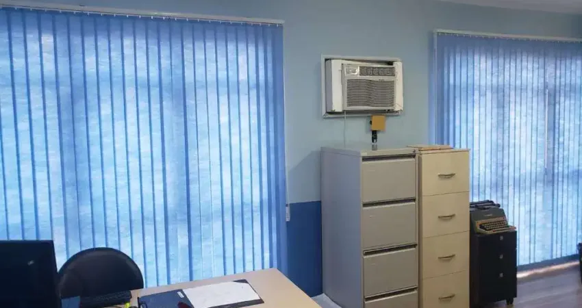 Sala comercial à venda na Rua Adhemar da Silva, --, Kobrasol, São José