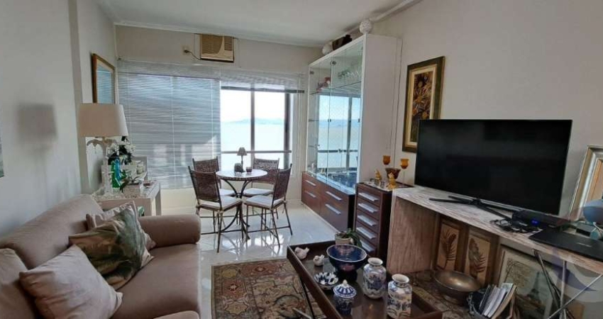 Apartamento de 2 dorms no bairro Beira Mar
