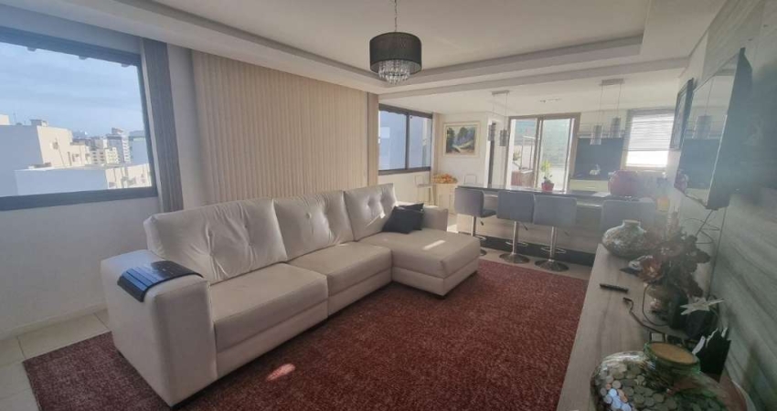 Cobertura de 3 dorms no bairro Centro