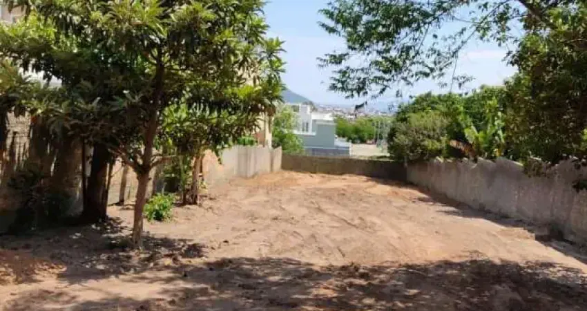 Terreno de 770m² no bairro Ingleses Do Rio Vermelho