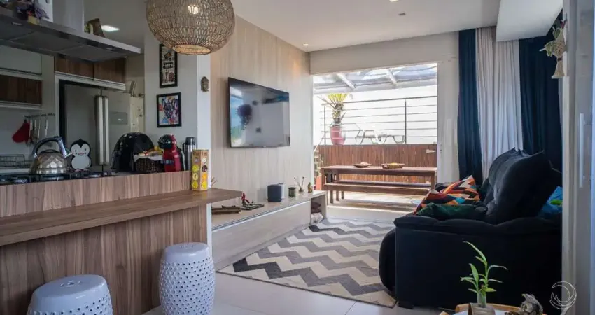 Incrível cobertura com 2 quartos no bairro Novo Campeche