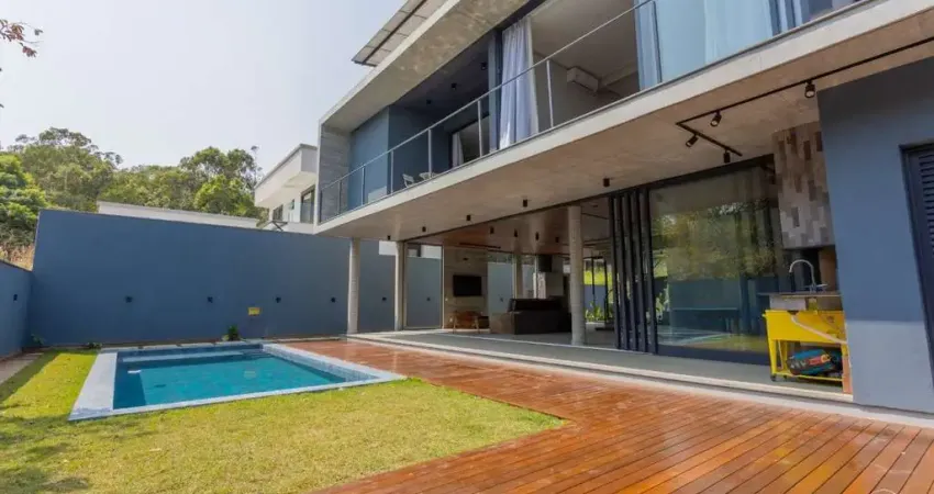 Casa Alto Padrão com 5 suítes no Campeche