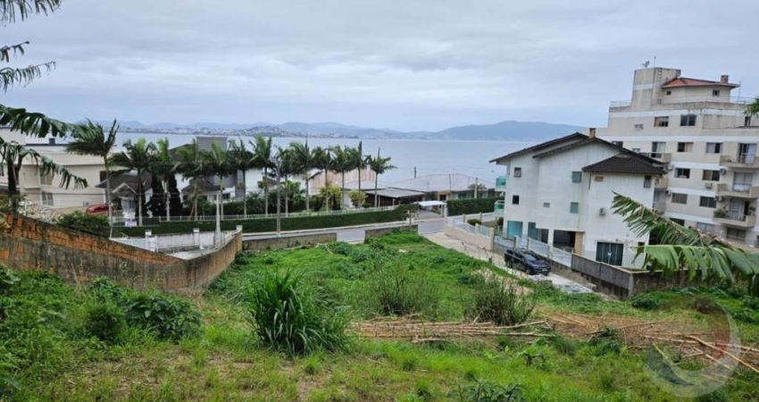 Terreno à venda na Rua Assis Brasil, --, Ponta de Baixo, São José