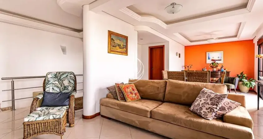 Cobertura de 3 dorms no bairro Balneário