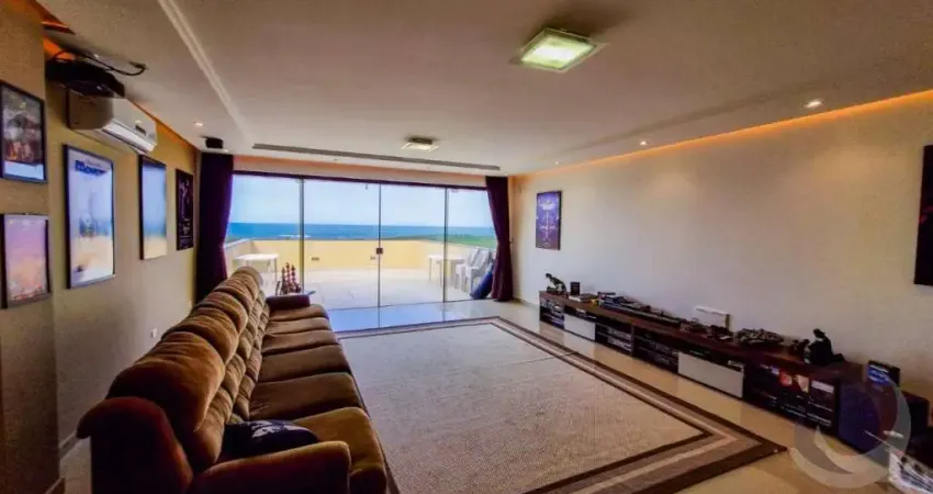 Casa Residencial de 4 dorms no bairro Morro Das Pedras