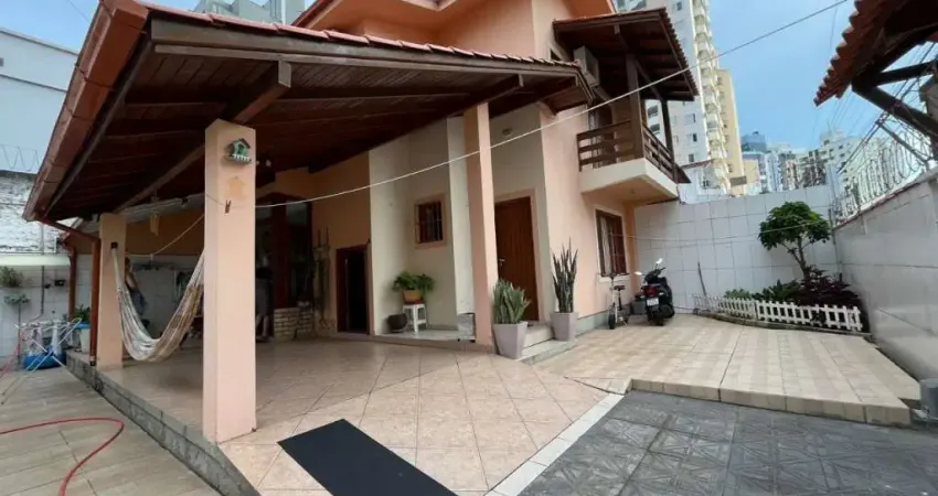 Casa Comercial de 150m² no bairro Campinas