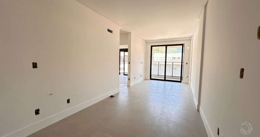 Apartamento de 2 dorms no bairro Saco Grande