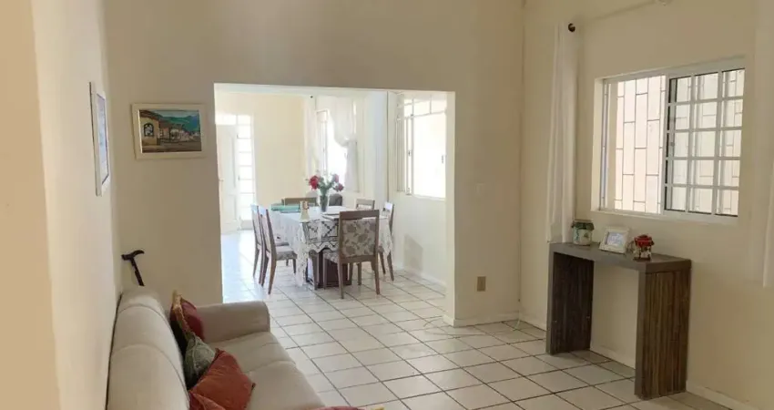 Casa com 3 quartos à venda na Avenida Santa Catarina, --, Balneário, Florianópolis