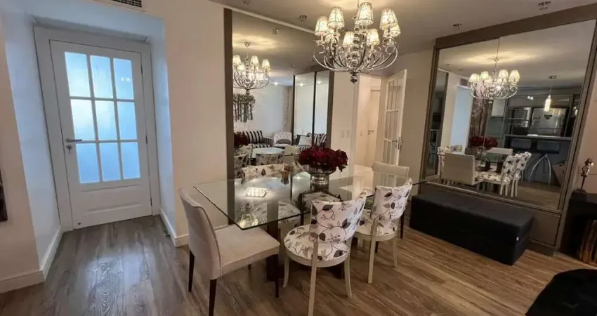 Apartamento de 3 dorms no bairro Centro