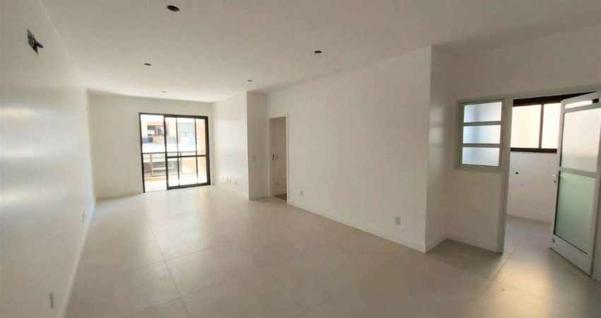 Apartamento de 3 dorms no bairro Itacorubi