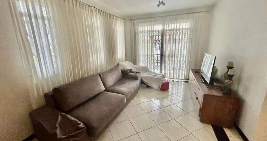 Casa com 4 quartos à venda na Rua Laurival Vieira, --, Barreiros, São José