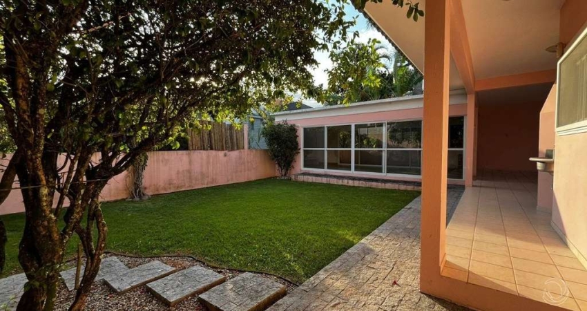 Casa Residencial de 4 dorms no bairro Jurerê Internacional