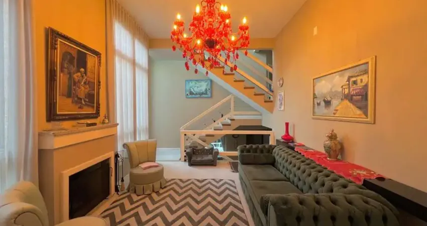 Casa em condomínio fechado com 4 quartos à venda na Rua Zanzibar do Nascimento Lins, --, Trindade, Florianópolis