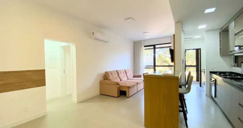 Apartamento com 2 suítes na avenida principal do bairro Campeche