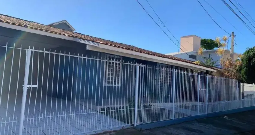 Casa com 4 quartos à venda na Cônego Thomaz Fontes, --, Santa Mônica, Florianópolis