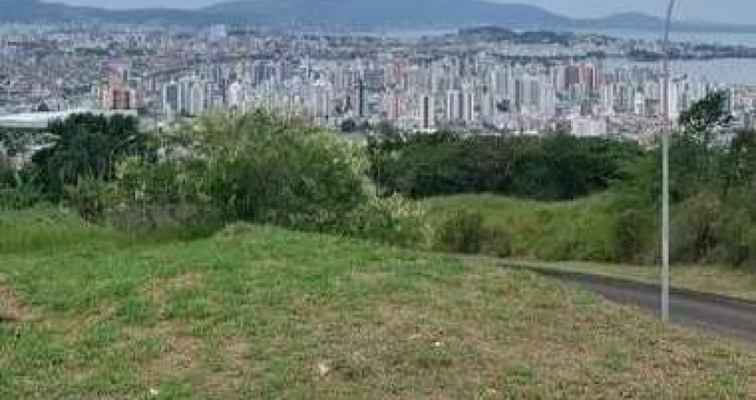 Terreno à venda na E, --, Barreiros, São José