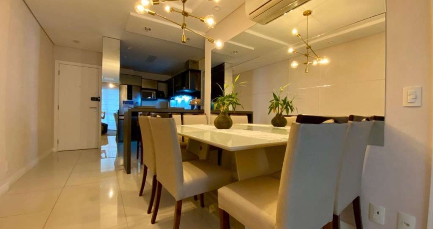 Belíssimo apartamento com 3 dorms no bairro Itacorubi