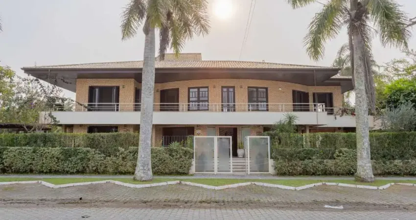 Casa Alto Padrão com 467,00m² e 5 suítes em Jurerê Internacional