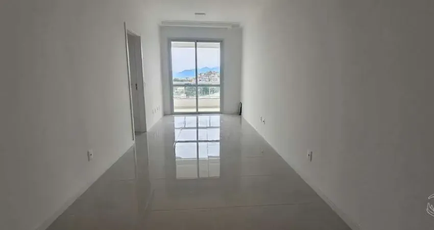Apartamento com 3 quartos sendo 1 suíte no bairro Estreito