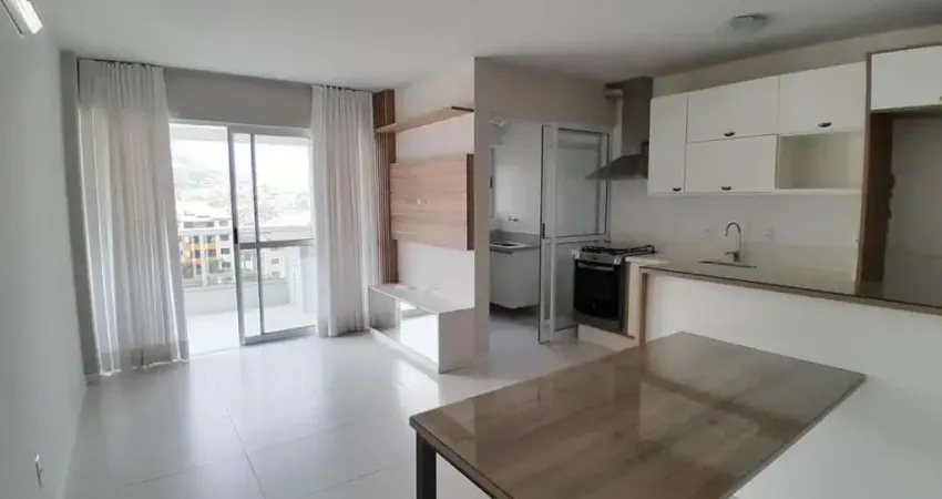 Apartamento de 2 quartos no bairro Saco Grande, Florianópolis.