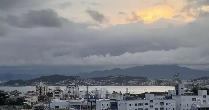 Cobertura com 2 quartos à venda na Rua Doutor Abel Capela, --, Coqueiros, Florianópolis